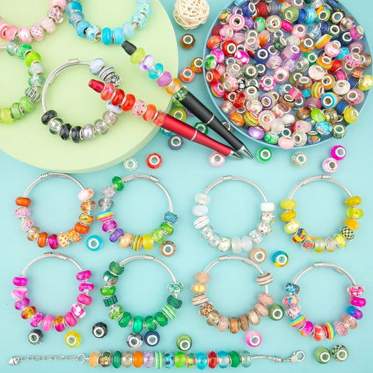 20Pcs Snake DIY Charm  Bracelets Plus 600PCS Large Hole Spacer Beads for Women Girls Jewelry Christmas Birthday Gifts